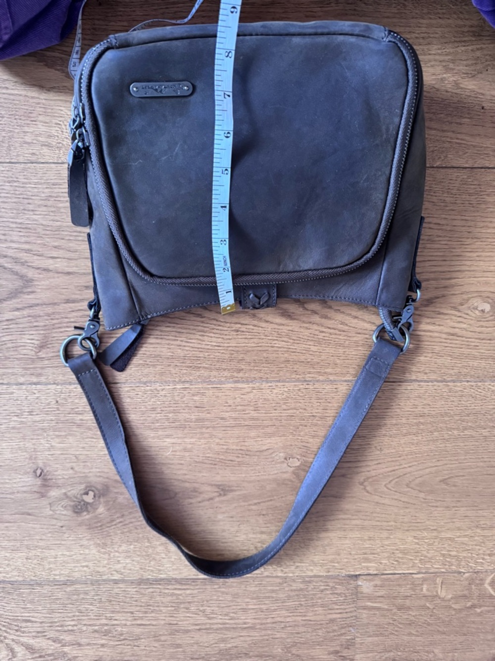 Montana West Genuine Leather
Collection Concealed Carry Hobo Bag
Chocolate army - Picture 5 of 8